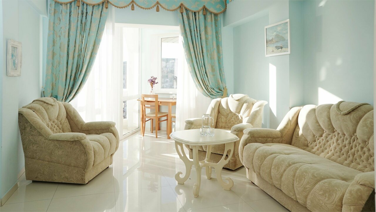 Гостиница Бон Мезон Алушта