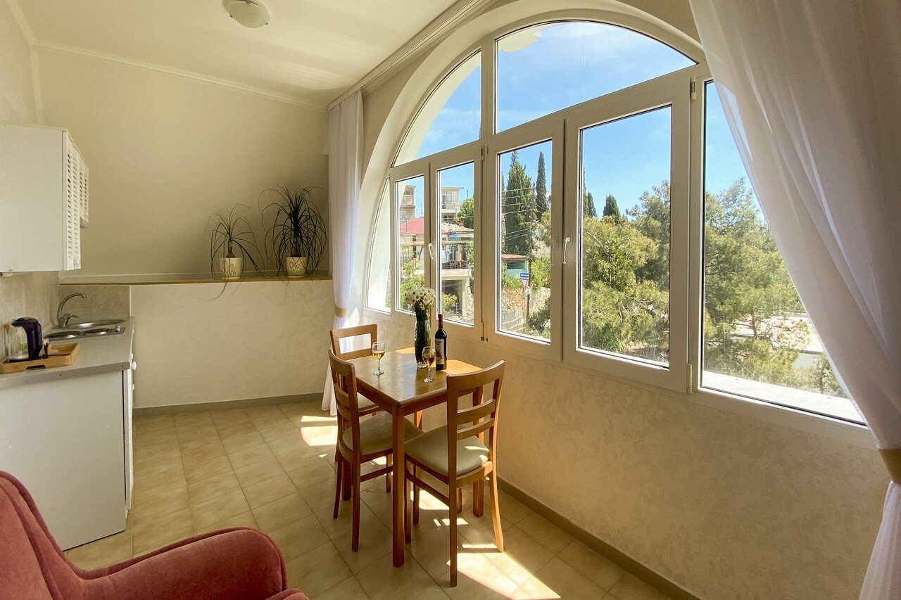 Гостиница Бон Мезон Алушта-234