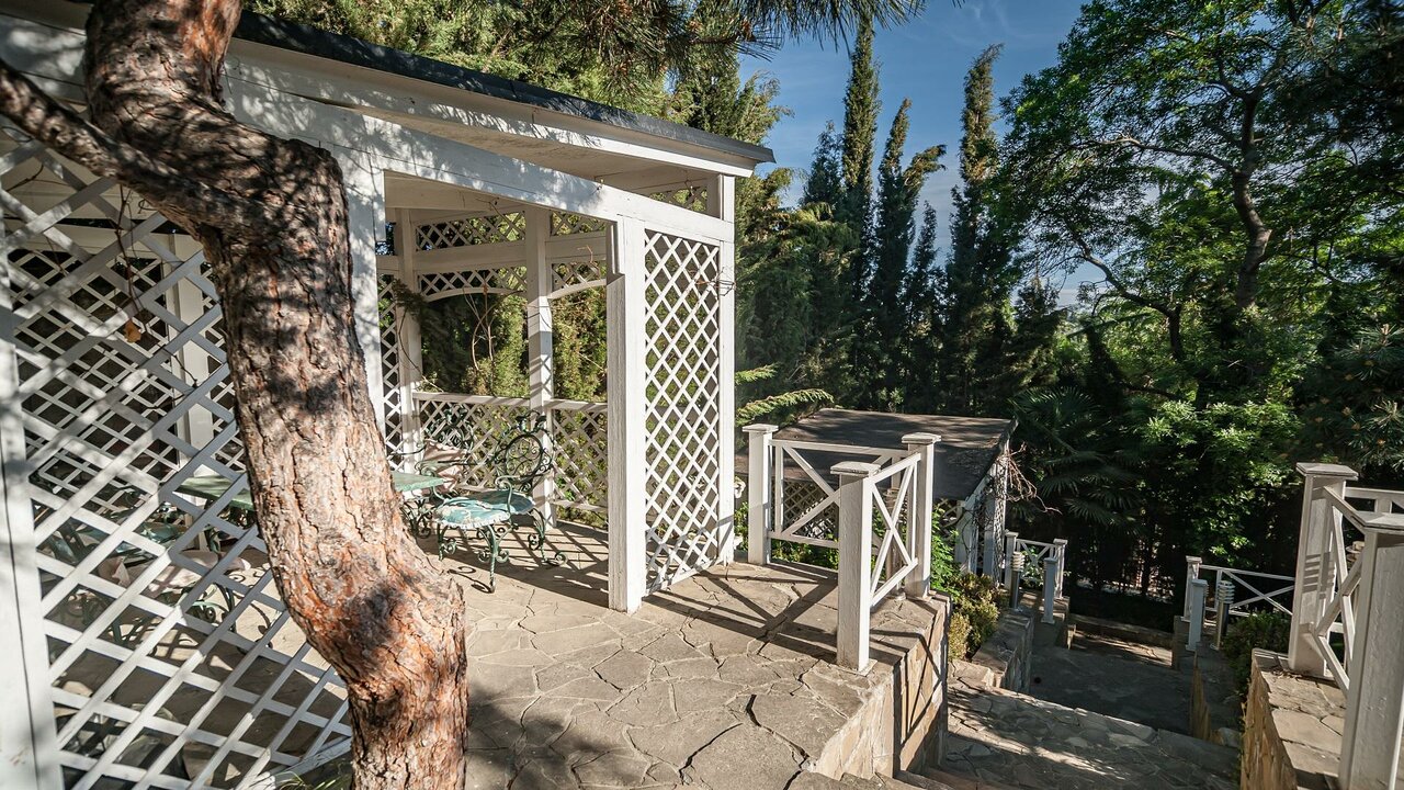 Гостиница Бон Мезон Алушта-215