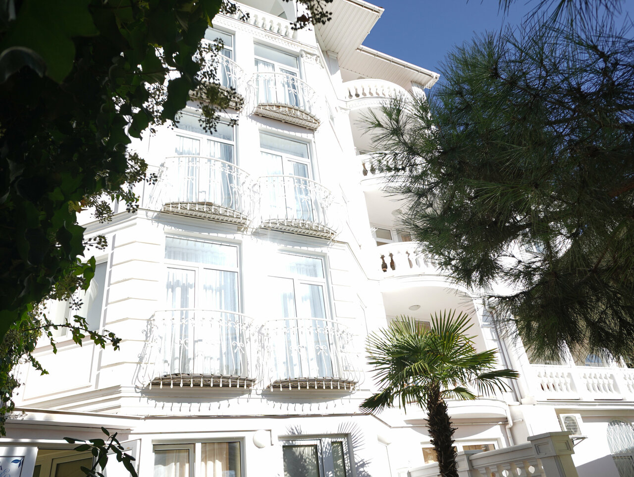 Гостиница Бон Мезон Алушта-198