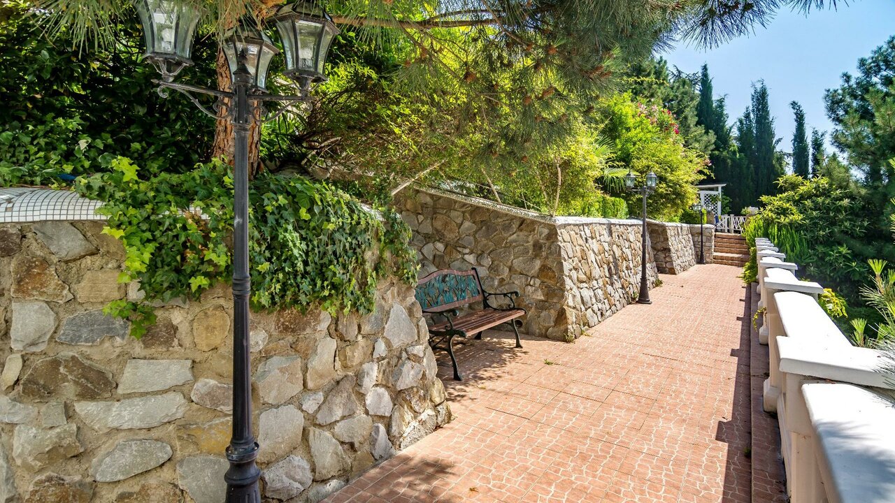 Гостиница Бон Мезон Алушта-187