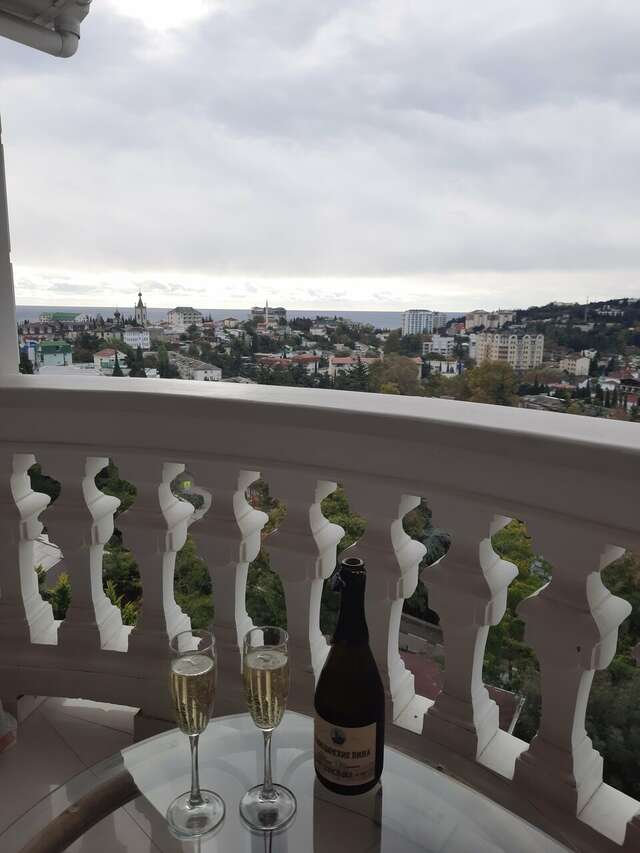 Гостиница Бон Мезон Алушта-232